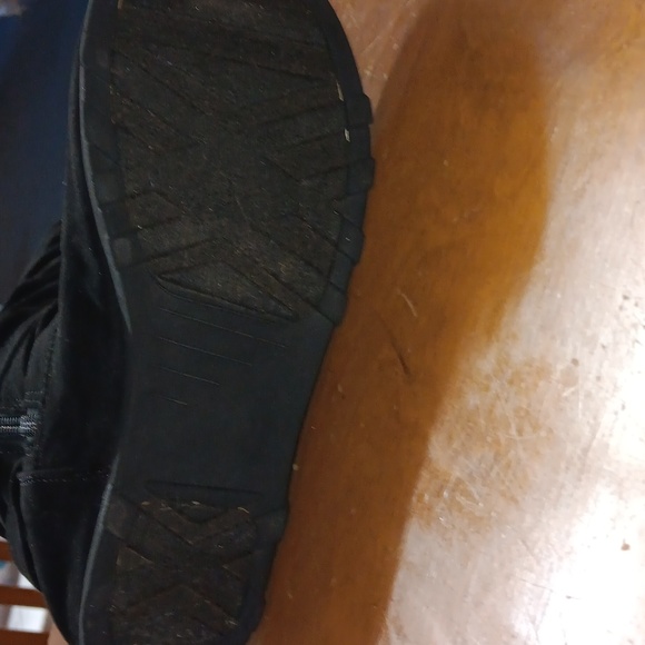 Unr8ted Black Suede Boots - Picture 4 of 4